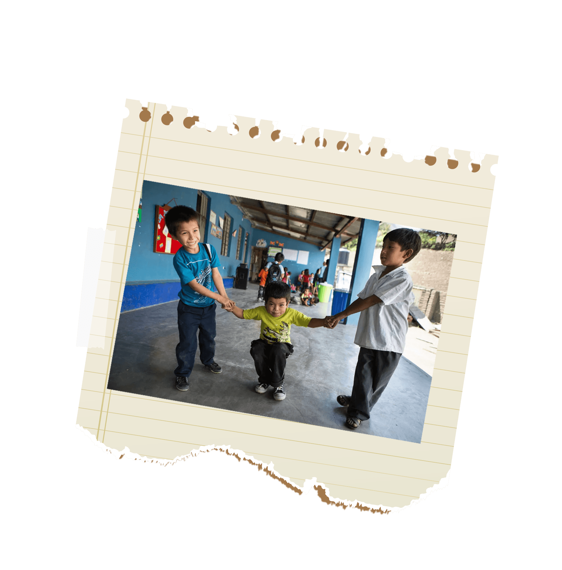 Niños recibiendo becas